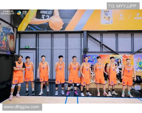 10月27日四川对阵广东的精彩对决回顾与分析 10月27日四川对阵广东的精彩对决回顾与分析