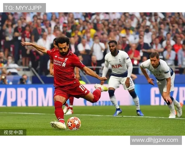 于文图斯与巴塞罗那激战正酣谁能在欧冠赛场上笑到最后