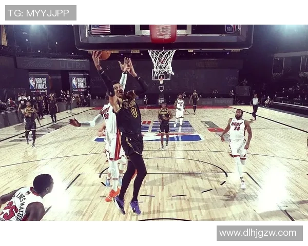 2020年10月7日湖人与热火精彩对决直播回顾及赛后分析