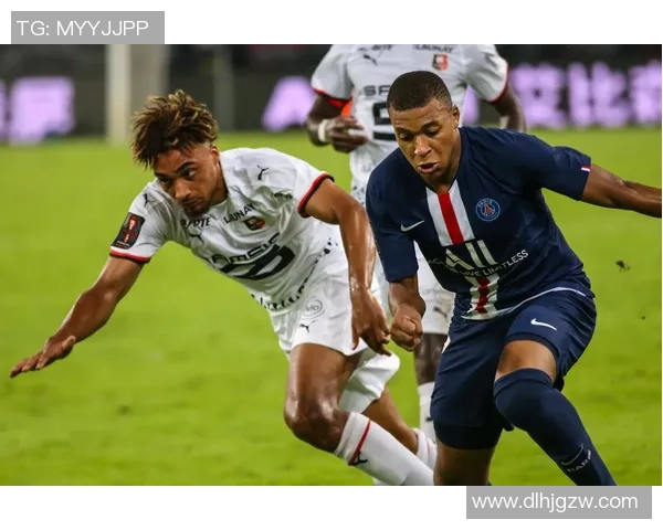 尼姆与雷恩足球比赛因天气原因延期球迷期待新赛程安排 尼姆与雷恩足球比赛因天气原因延期球迷期待新赛程安排