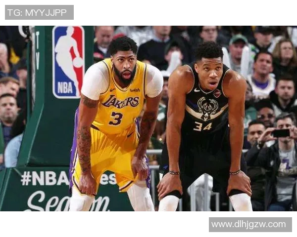 湖人对雄鹿精彩对决免费直播全程回放与赛后分析分享 湖人对雄鹿精彩对决免费直播全程回放与赛后分析分享